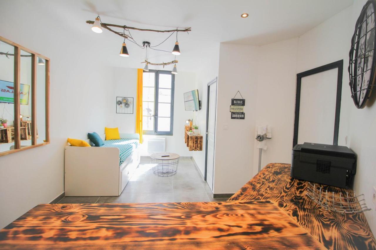 Charmant T2 en COEUR de VILLE - 2 lits + lit bébé - Wifi - Imprimante Carcassonne Extérieur photo